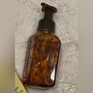 BATH & BODY WORKS TORTOISESHELL FOAMING HAND SOAP REFILL DISPENSER HOLDER PUMP